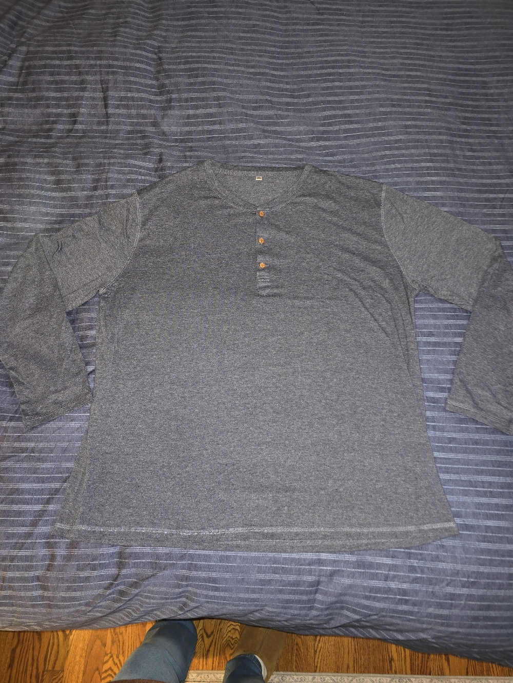 XXL - Men's Blueish/Grey Long-Sleeve Henley Shirt ( Flawless)